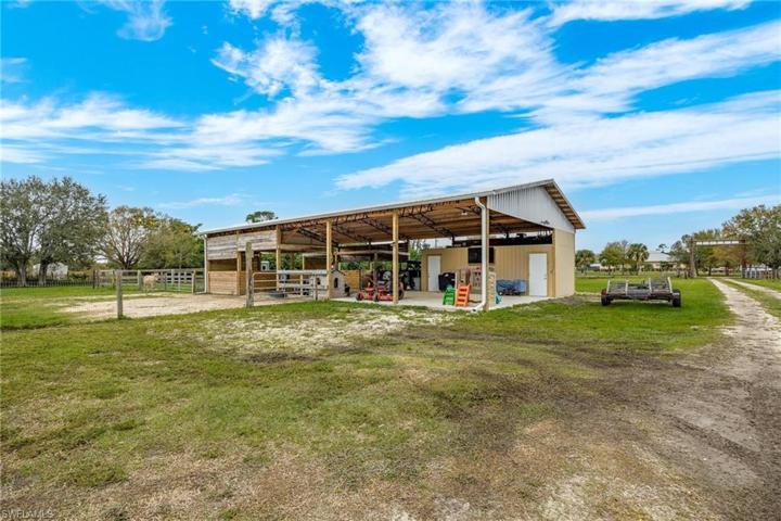 5681  Pangola  RD, FORT MYERS, FL 33905