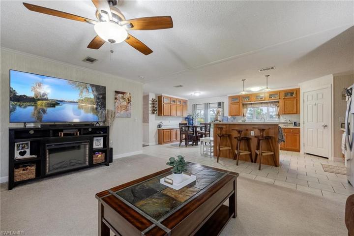 5681  Pangola  RD, FORT MYERS, FL 33905