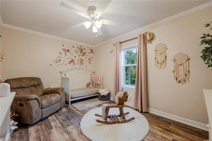 5681  Pangola  RD, FORT MYERS, FL 33905