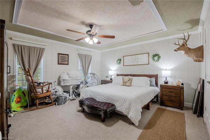 5681  Pangola  RD, FORT MYERS, FL 33905