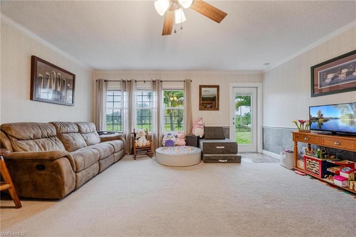 5681  Pangola  RD, FORT MYERS, FL 33905