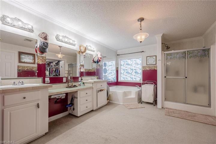 5681  Pangola  RD, FORT MYERS, FL 33905