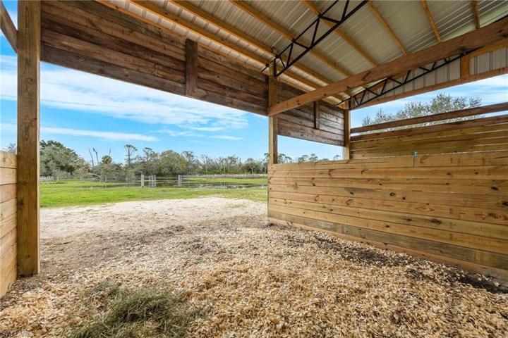 5681  Pangola  RD, FORT MYERS, FL 33905