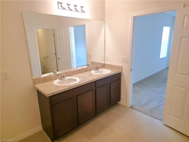 1148 Nw 27th Ct, Cape Coral, Florida 33993