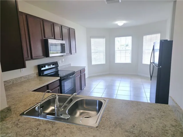 1148 Nw 27th Ct, Cape Coral, Florida 33993