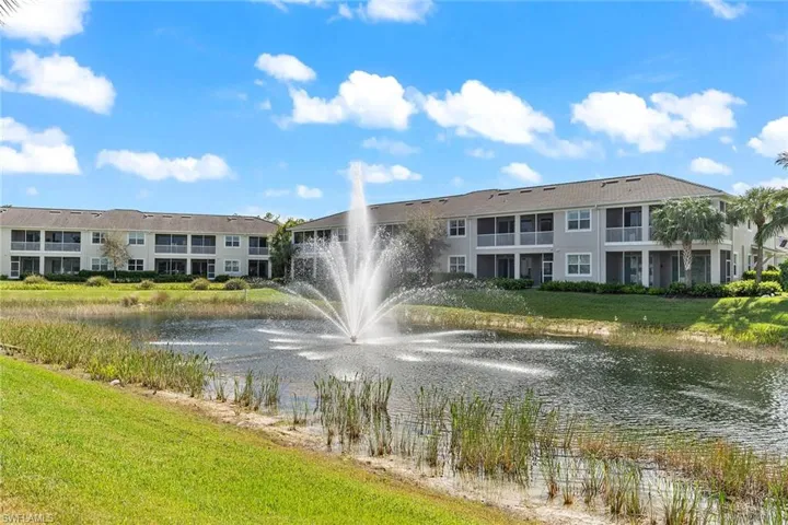 6966  Avalon  CIR, Naples, FL 34112