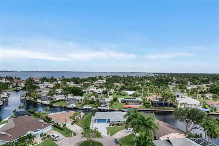 5943 Baker Ct, Fort Myers, Florida 33919