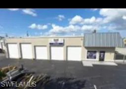 1442 SE 16th  PL, Cape Coral, FL 33990