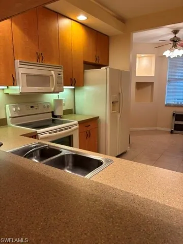 1109 Van Loon Commons Cir 204, Cape Coral, Florida 33909