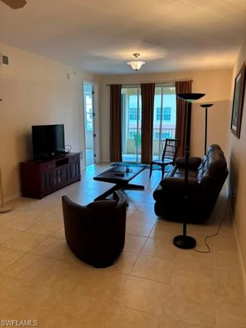 1109 Van Loon Commons Cir 204, Cape Coral, Florida 33909