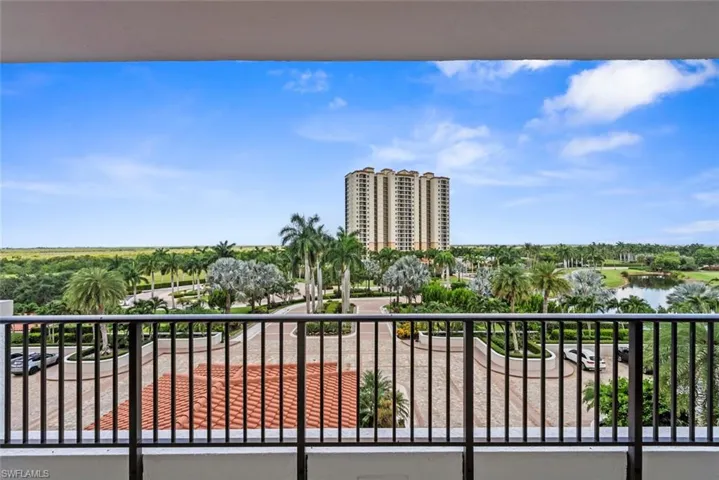 1060 Borghese Ln 403, Naples, Florida 34114