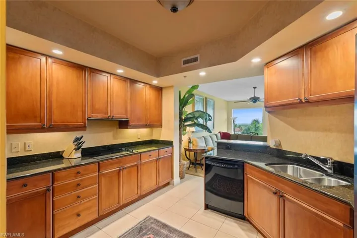 1060 Borghese Ln 403, Naples, Florida 34114