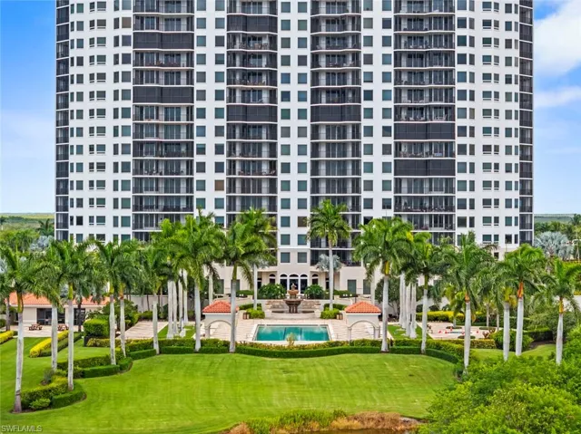 1060 Borghese Ln 403, Naples, Florida 34114