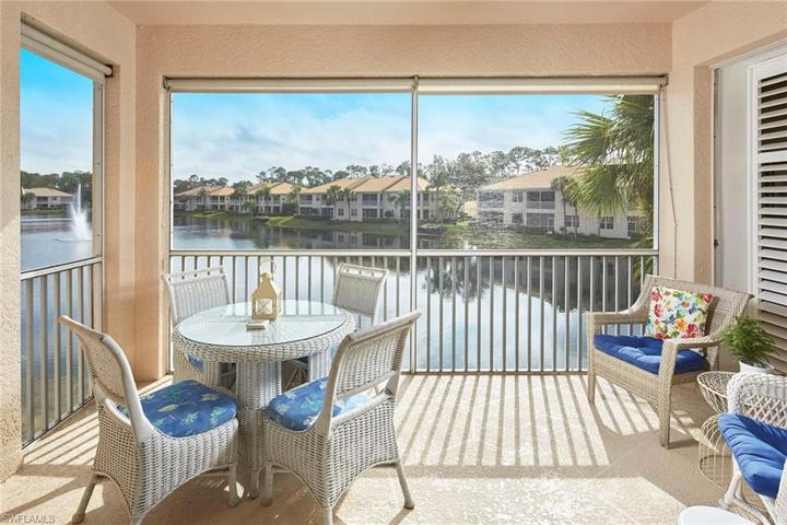 6275  Wilshire Pines  CIR, Naples, FL 34109