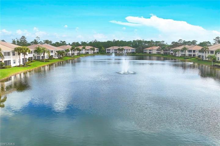 6275  Wilshire Pines  CIR, Naples, FL 34109