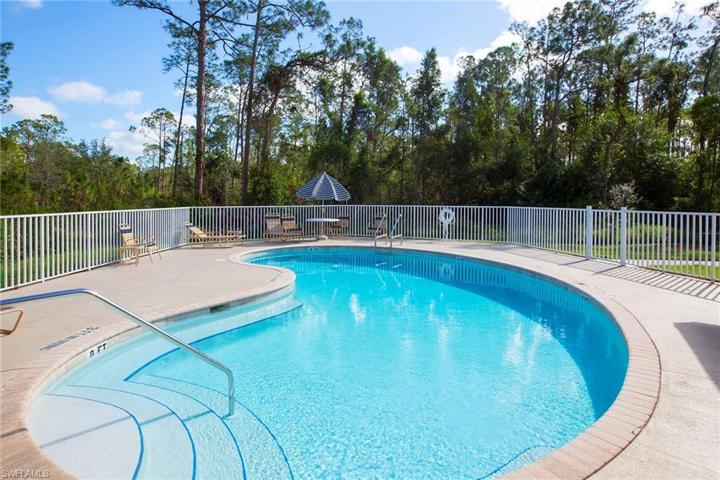 6275  Wilshire Pines  CIR, Naples, FL 34109
