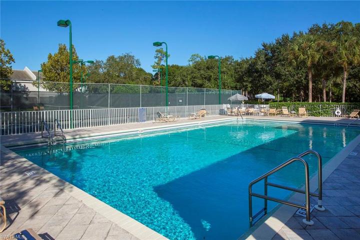 6275  Wilshire Pines  CIR, Naples, FL 34109