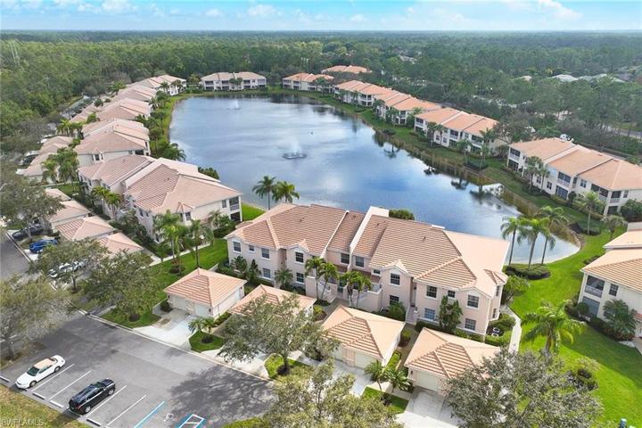 6275  Wilshire Pines  CIR, Naples, FL 34109