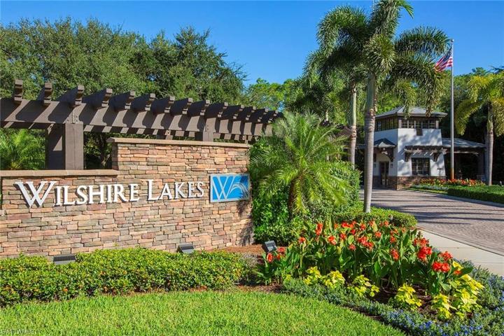 6275  Wilshire Pines  CIR, Naples, FL 34109