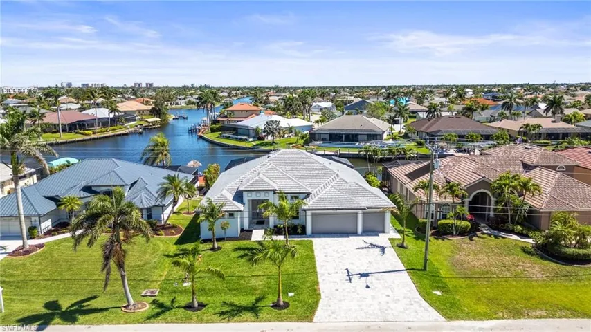 2304 SW 38th  TER, Cape Coral, FL 33914