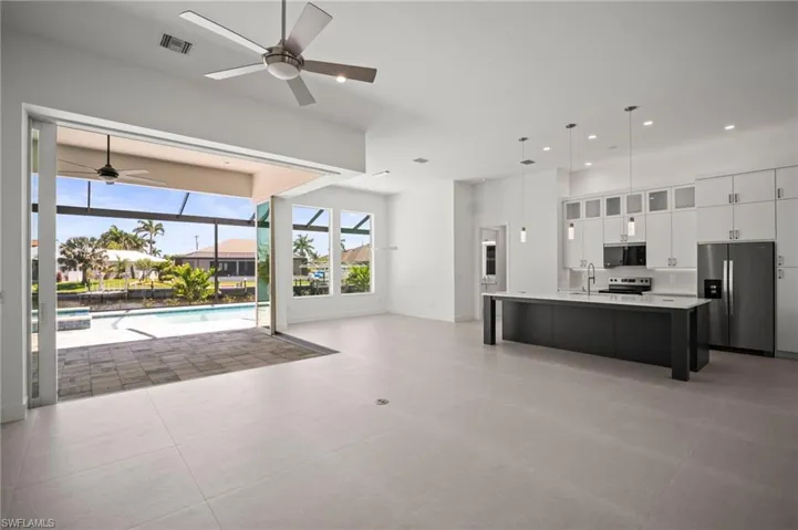 2304 Sw 38th Ter, Cape Coral, Florida 33914