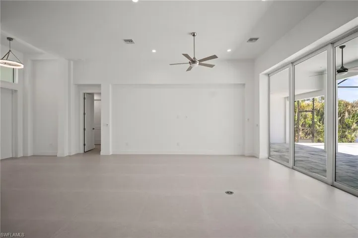 2304 Sw 38th Ter, Cape Coral, Florida 33914