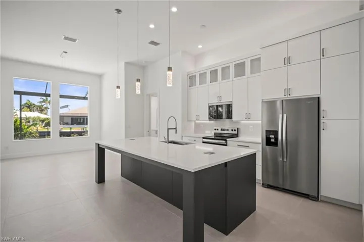 2304 SW 38th  TER, Cape Coral, FL 33914