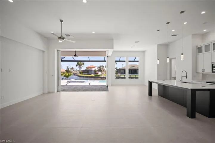 2304 SW 38th  TER, Cape Coral, FL 33914