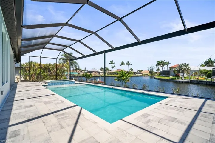 2304 SW 38th  TER, Cape Coral, FL 33914