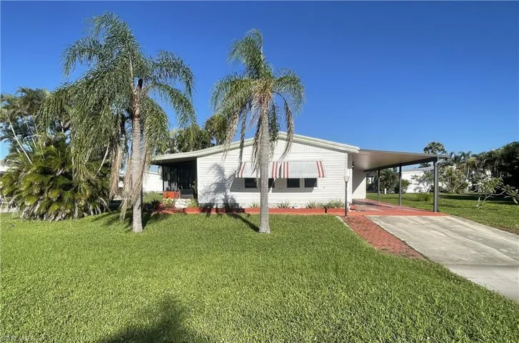 26261 Squire Ln, Bonita Springs, Florida 34135