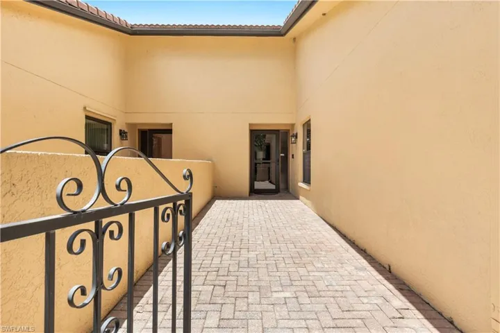 5282  Concord  WAY, Fort Myers, FL 33907