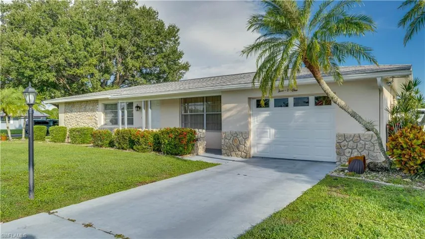 401 Parkside St, Lehigh Acres, Florida 33936