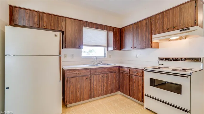 401 Parkside St, Lehigh Acres, Florida 33936