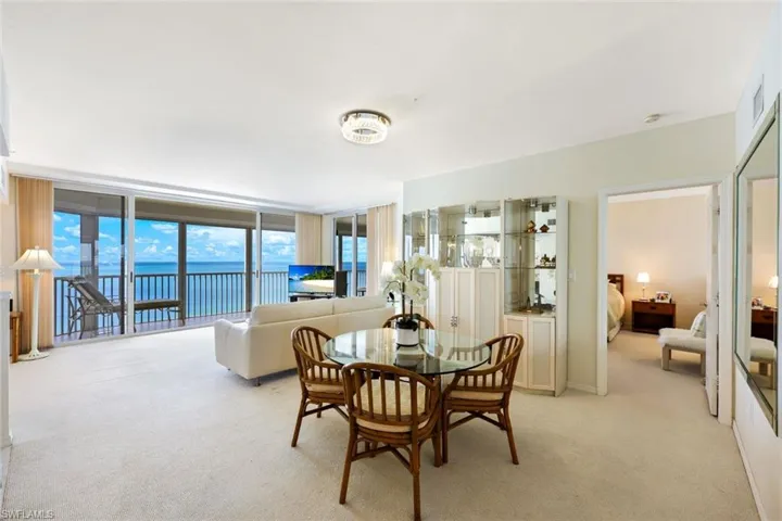 9577  Gulf Shore  DR, Naples, FL 34108