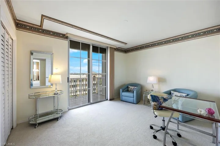 9577  Gulf Shore  DR, Naples, FL 34108