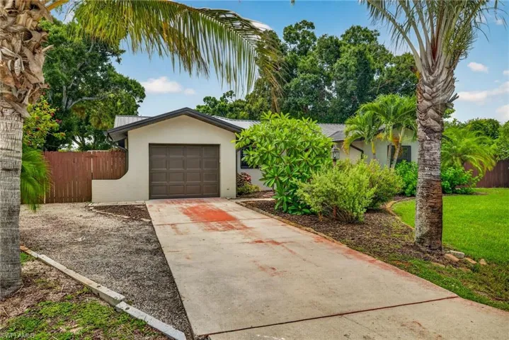 18185 Hilda Dr, Fort Myers, Florida 33967