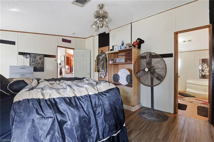 1031  Della Tobias  AVE, Clewiston, FL 33440