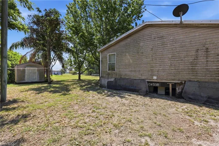 1031  Della Tobias  AVE, Clewiston, FL 33440