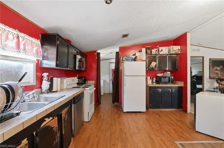 1031  Della Tobias  AVE, Clewiston, FL 33440