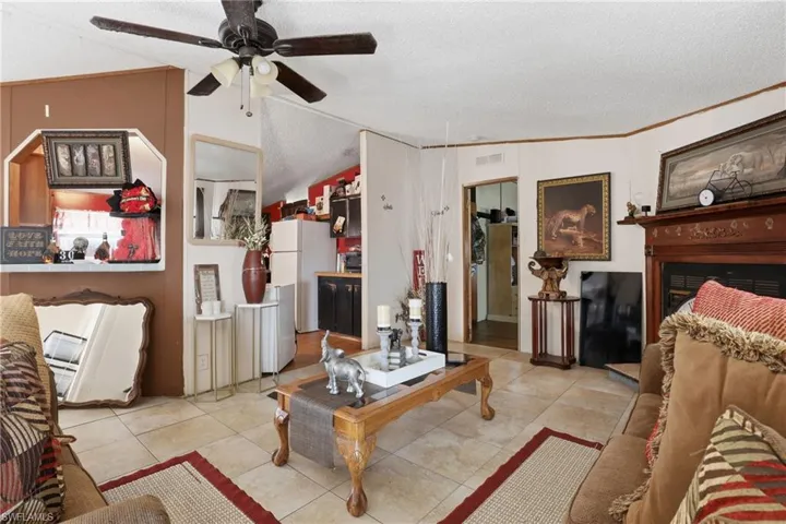 1031  Della Tobias  AVE, Clewiston, FL 33440