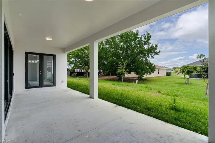 2101 Nw 8th Ter, Cape Coral, Florida 33993