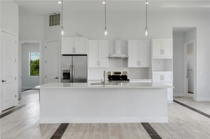2101 Nw 8th Ter, Cape Coral, Florida 33993