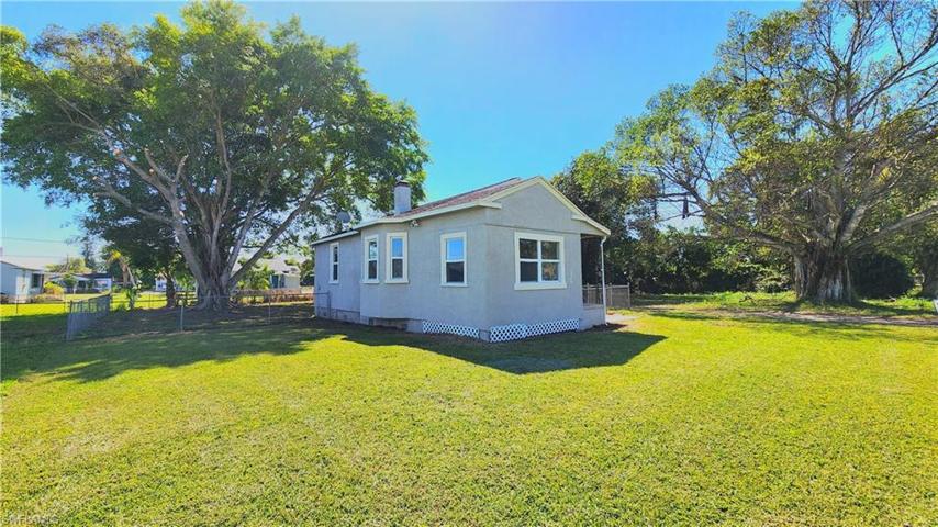 324 W Sagamore  AVE, Clewiston, FL 33440
