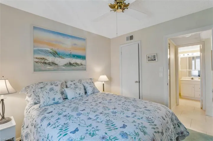 SOFT CARPET UNDERFOOT  AND A CEILING FAN