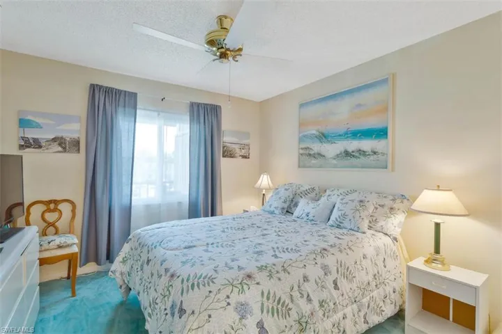 BRIGHT AND CHEERFUL GUEST ROOM WITH GUEST BATHROOM RIGHT OUTSIDE THE DOOR