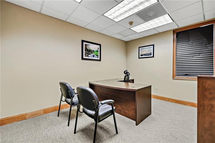 1040  Goodlette-Frank N RD, Naples, FL 34102