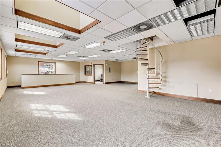1040  Goodlette-Frank N RD, Naples, FL 34102