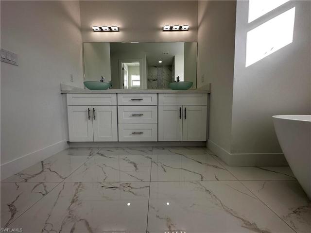 2103 E 14th ST, LEHIGH ACRES FL 33972