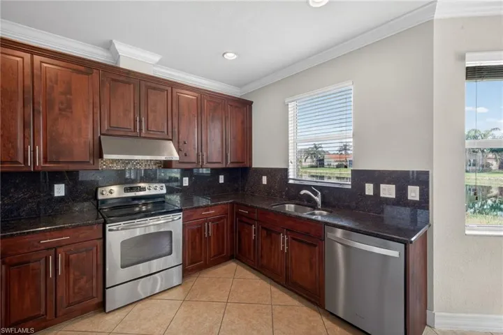 10298 Barberry Ln, Fort Myers, Florida 33913