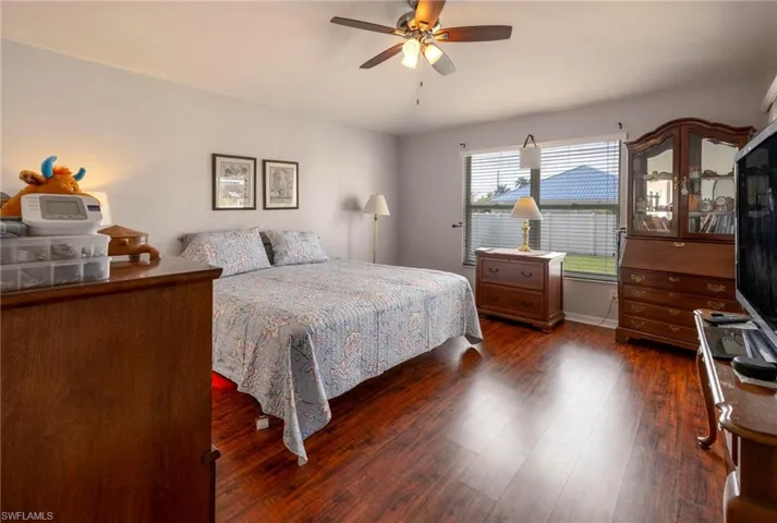 524 Sw 27th Ter, Cape Coral Fl 33914